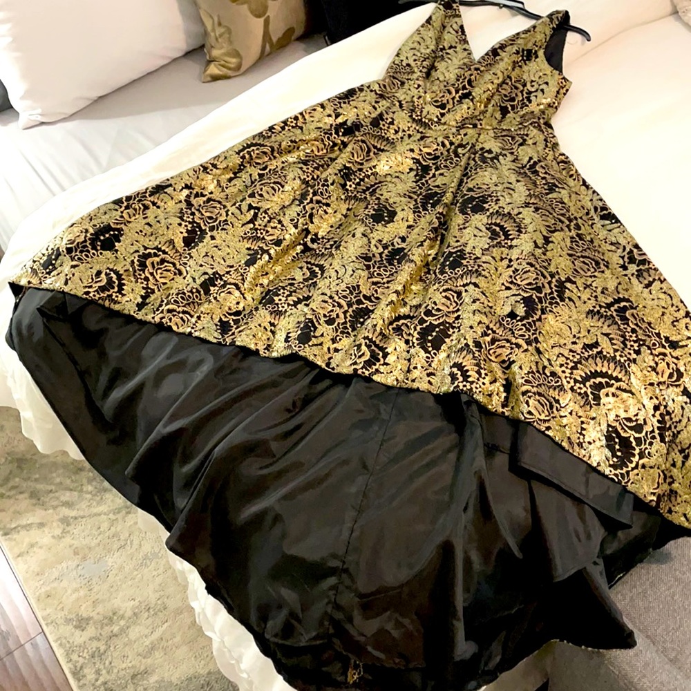 Calvin Klein formal splendor in black and gold!